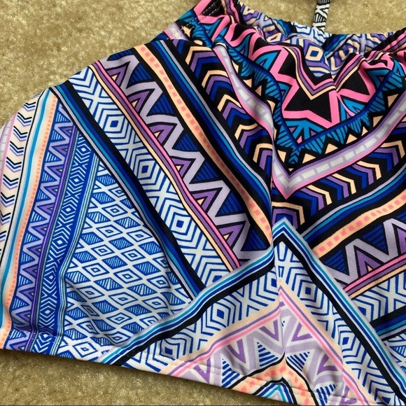 Xhilaration Women’s Bikini Top Size Large - Picture 2 of 5